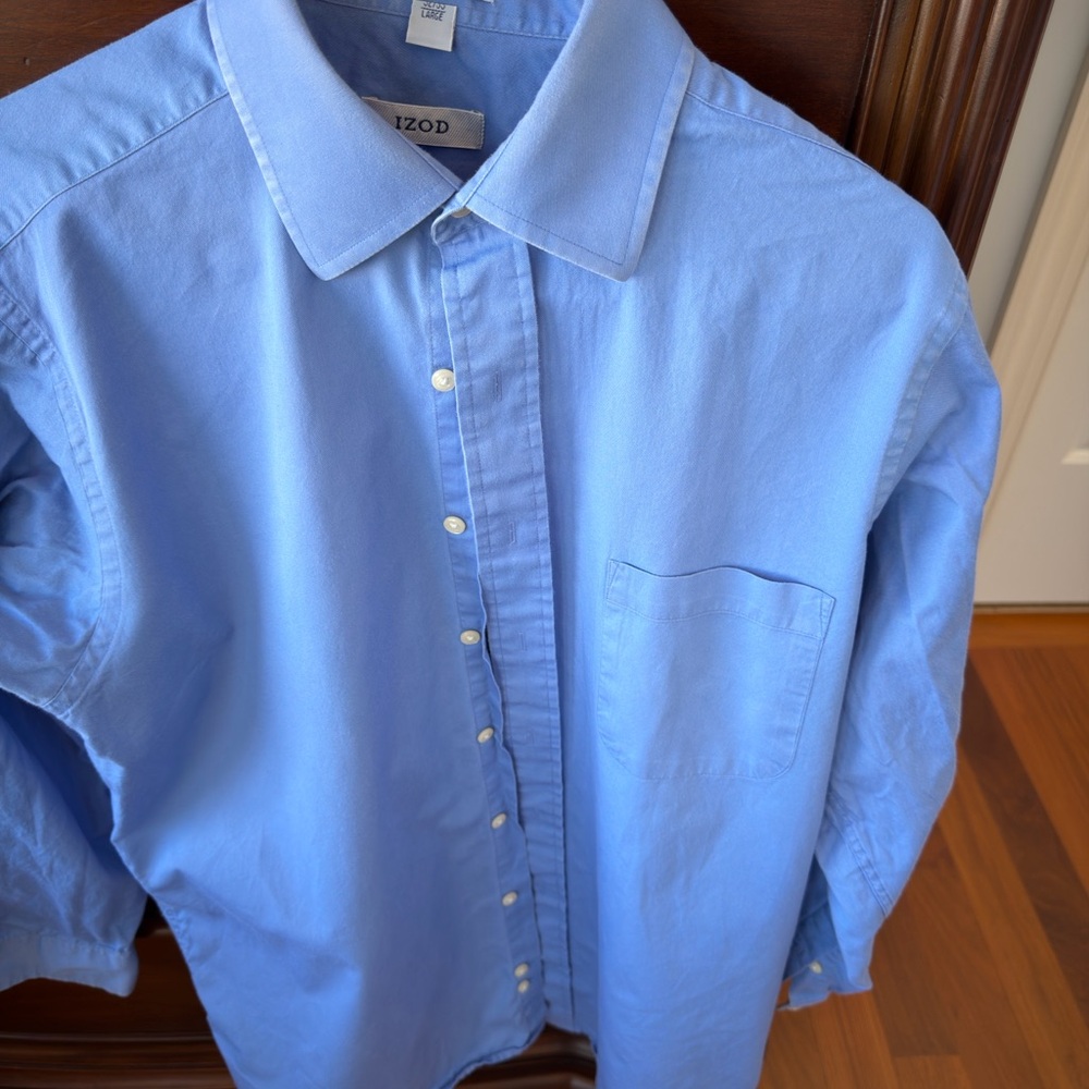 Izod Men's Light Blue Casual Button Down Shirt